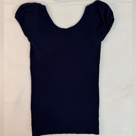 Tanto USA Navy Blue Fitted Top Size S 💙🦋 - Picture 5 of 5